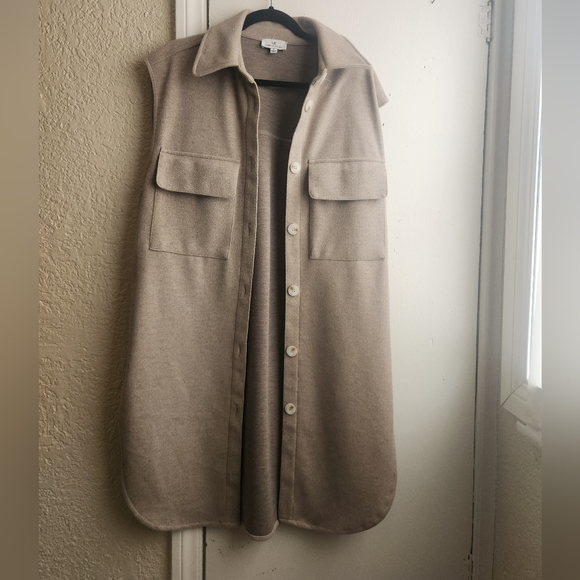 Urban Daizy- Long Vest - Picture 2 of 7